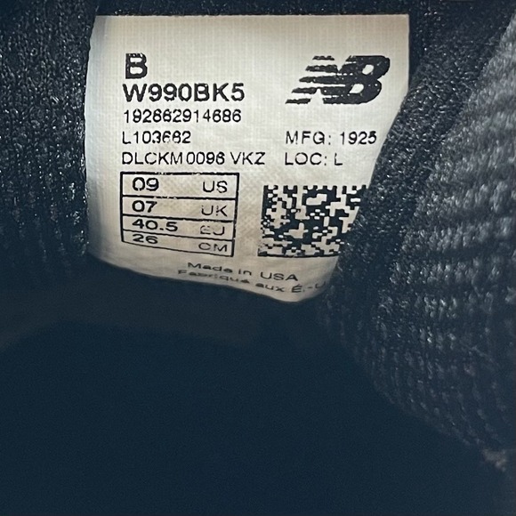 New Balance Sneakers Womens 9 B 990 V5 W990BK5 Black Casual Athletic Gym Shoes - Picture 9 of 12